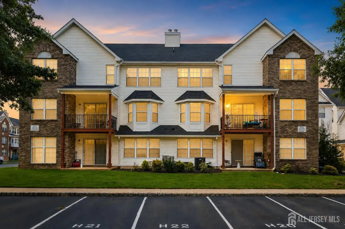 -810 Plymouth Road, North Brunswick, NJ 08902 - #1