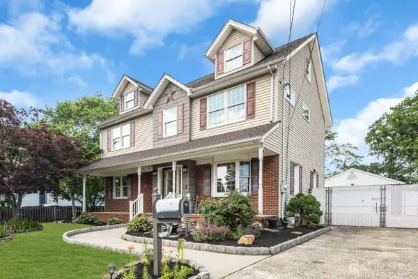 -137 Woodland Avenue, Fords, NJ 08863