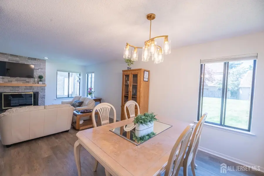 -21 Carriage Place, Edison, NJ 08820 - #3