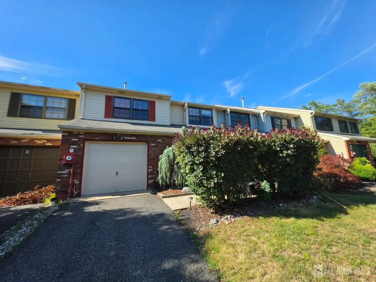 -11 Walton Court, East Brunswick, NJ 08816 - #1