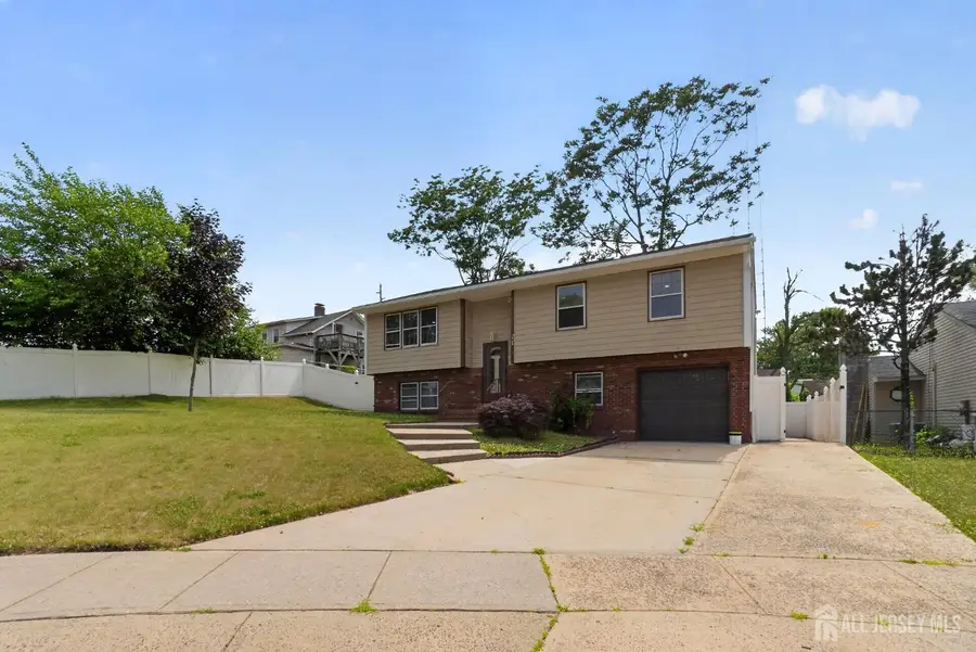 -21 Ash Road, Edison, NJ 08817 - #3