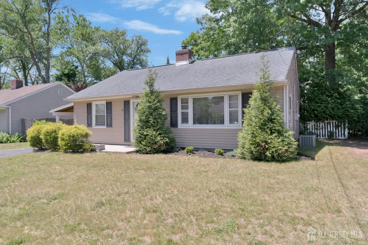 -8 Pierrepont Avenue, Middlesex, NJ 08846 - #1
