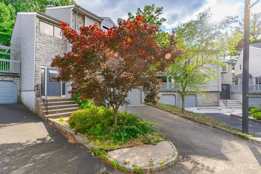 -7 Firethorn Court, East Brunswick, NJ 08816 - #2