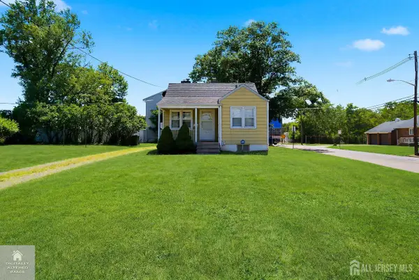 -350 Suttons Lane, Edison, NJ 08817
