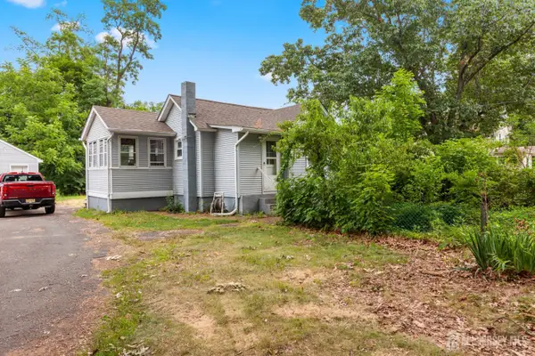 -19 Sandfield Road, Old Bridge, NJ 08857
