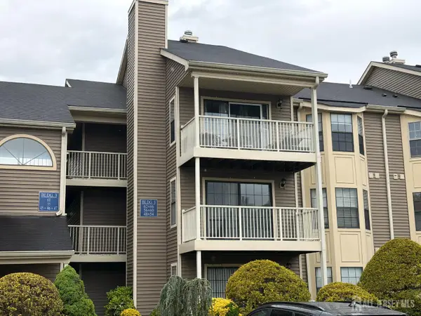 -60 Lear Court, East Brunswick, NJ 08816
