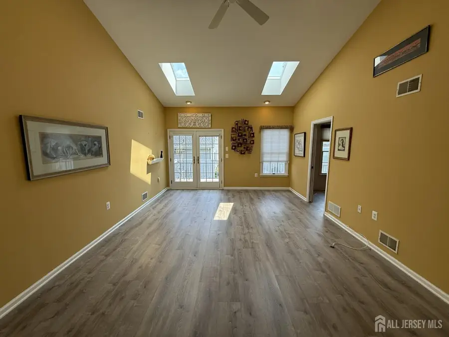 -21 Westminster Drive, Monroe, NJ 08831 - #3