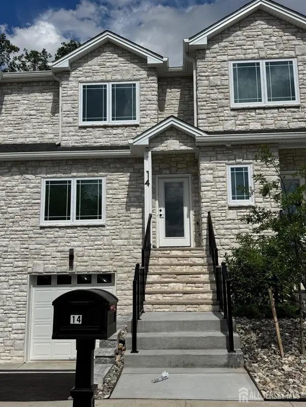 -14 Moyse Place, Edison, NJ 08820