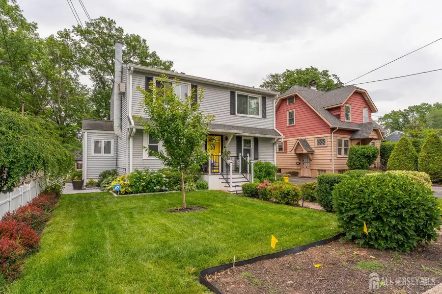 -566 E Woodbridge Avenue, Avenel, NJ 07001 - #2