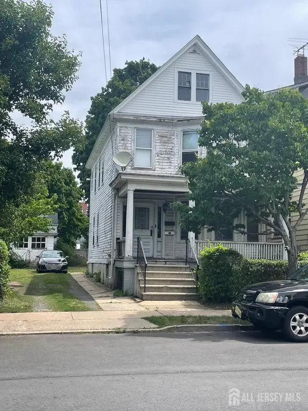 -7 Freeman Street, New Brunswick, NJ 08901