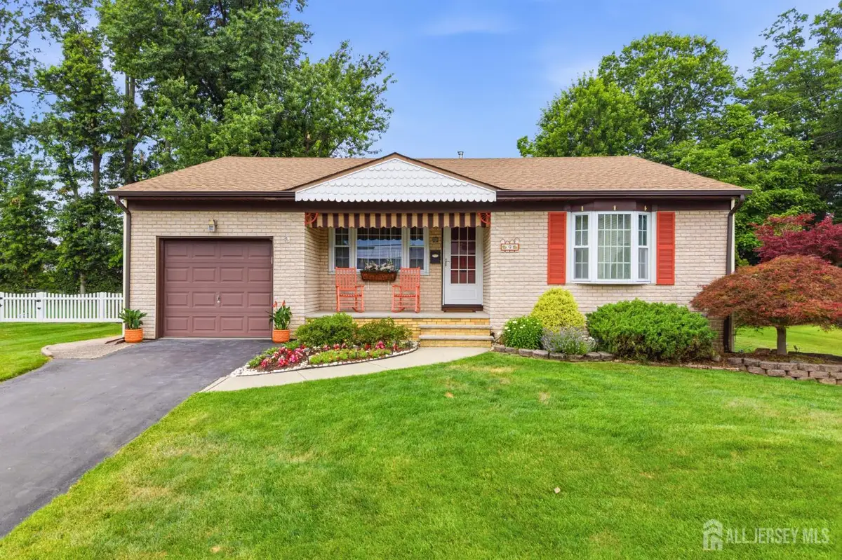 -9 Brox Road, Edison, NJ 08817 - #1