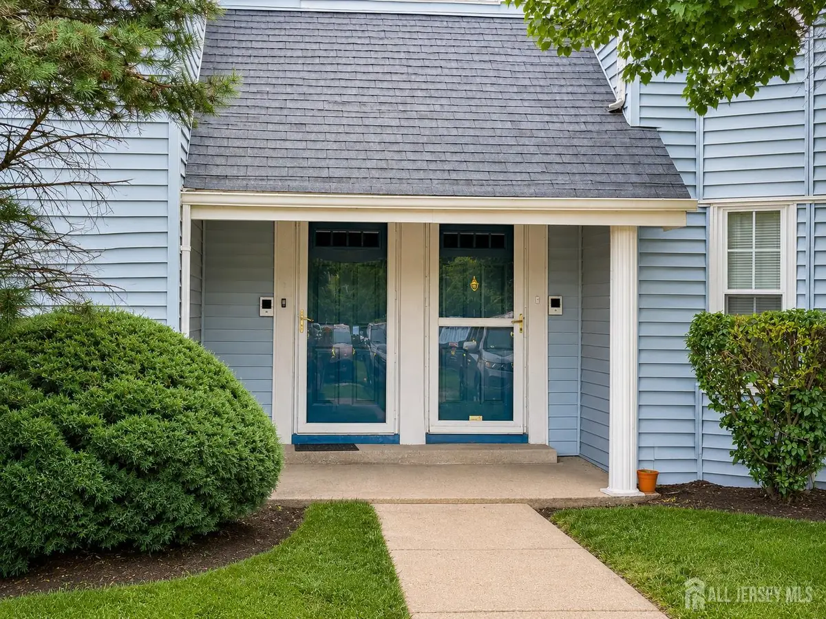 -47 Tanglewood Court, South Brunswick, NJ 08852 - #1