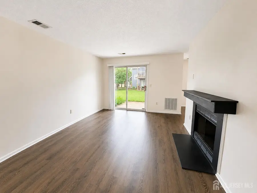-47 Tanglewood Court, South Brunswick, NJ 08852 - #3