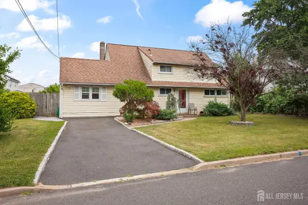 -4 Farmbrook Drive, Old Bridge, NJ 08857