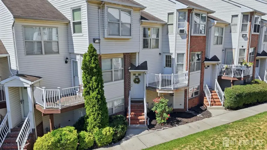-726 Harbortown Boulevard, Perth Amboy, NJ 08861 - #3