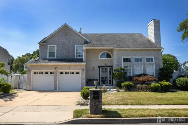 -29 Major Drive, Sayreville, NJ 08872