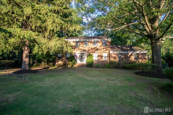 -7 Mcelroy Drive, Lincroft, NJ 07738