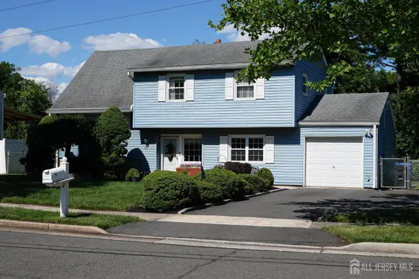 -27 Sefton Cir Circle, Piscataway, NJ 08854