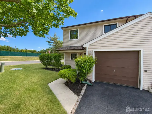 -1 Orchid Court, Edison, NJ 08820
