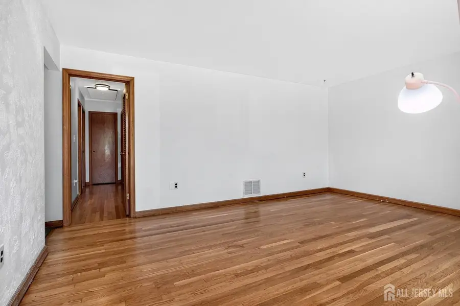 -154 Tabb Avenue, Piscataway, NJ 08854 - #3