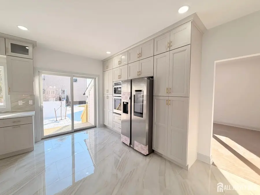-46 Foyer Street, Edison, NJ 08817 - #3