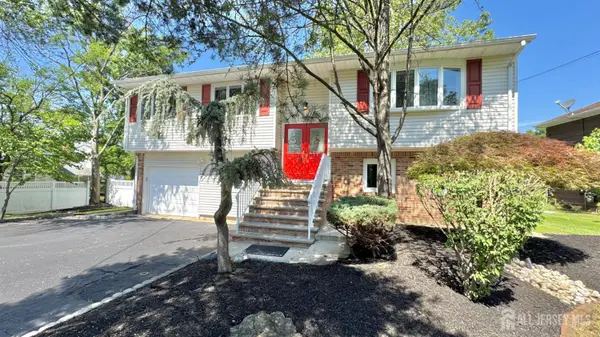 -19 Library Place, Edison, NJ 08820