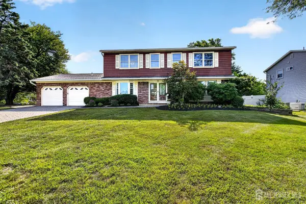 -30 N Hamilton Lane, Plainsboro, NJ 08536