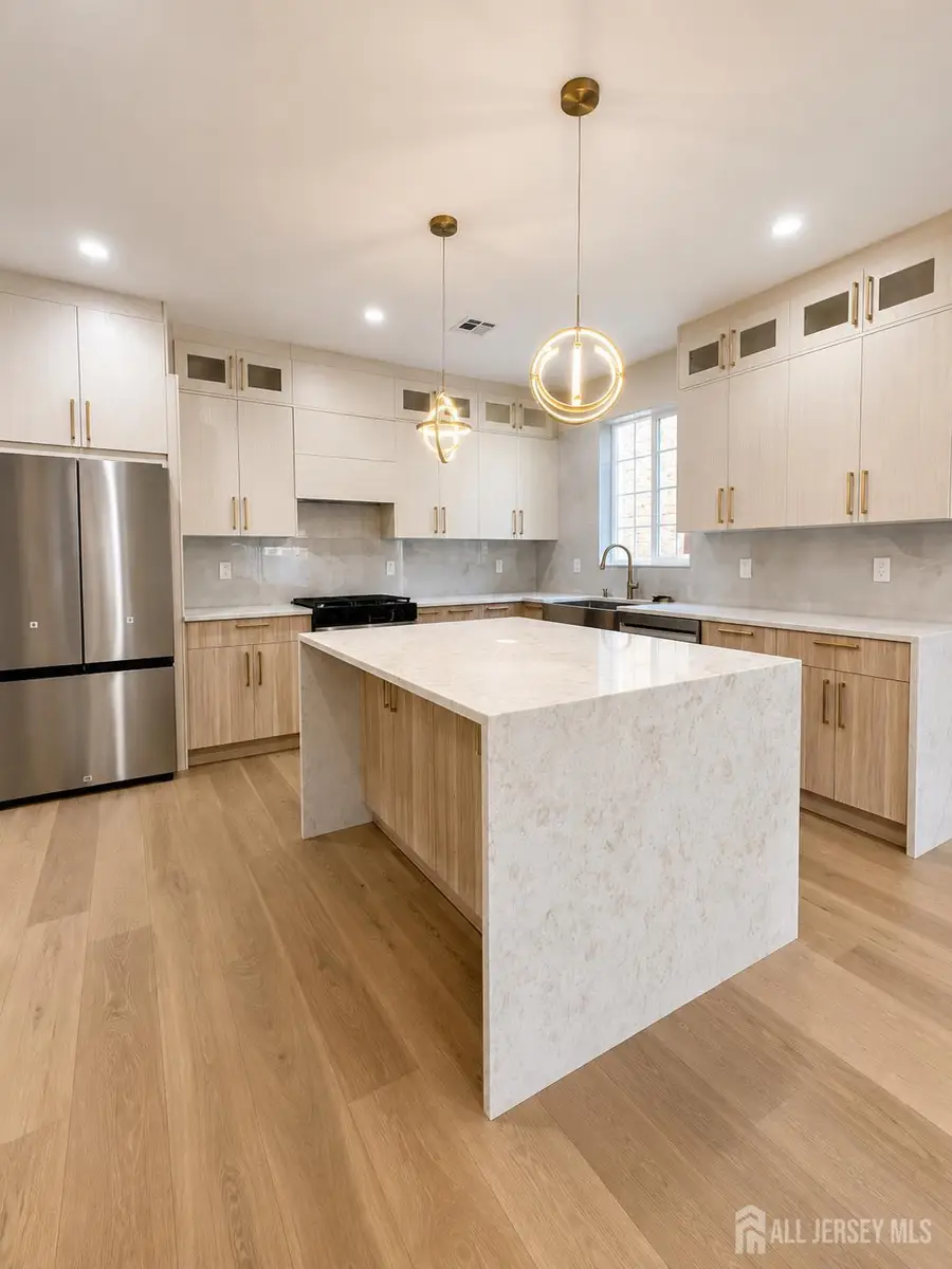-10 Charles Street, Edison, NJ 08820 - #3