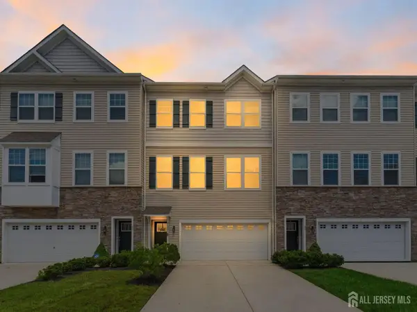 -33 Sullivan Way, Evesham, NJ 08053