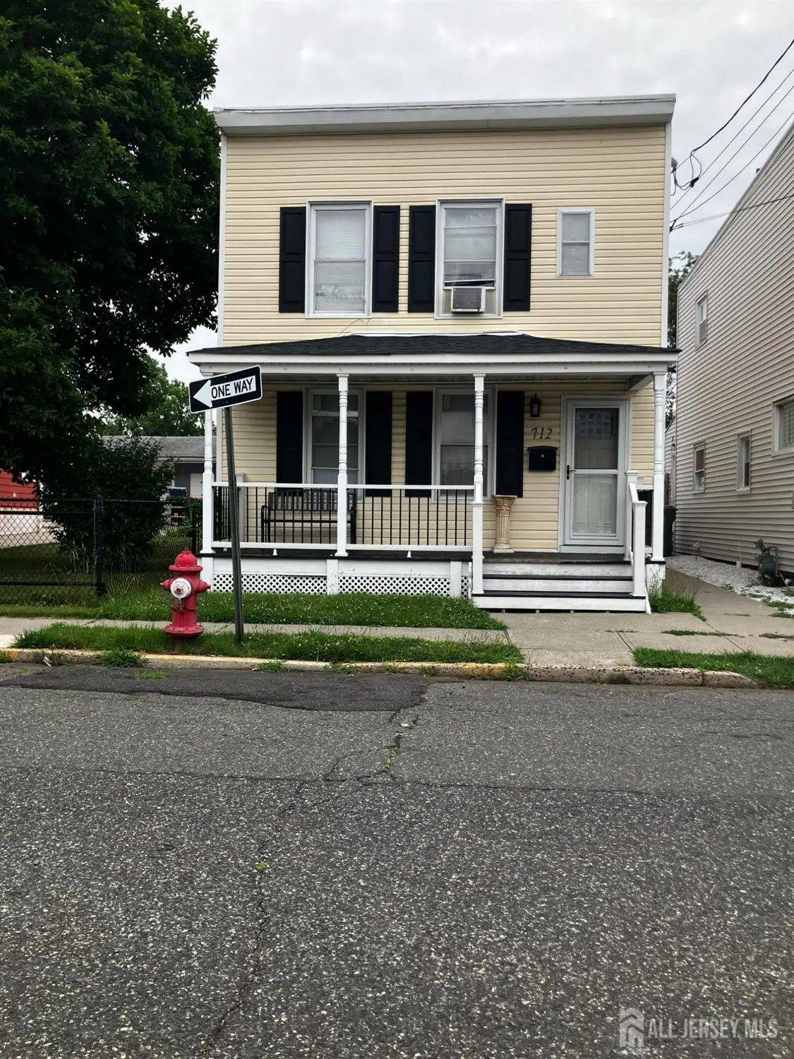 -712 Mary Street, Perth Amboy, NJ 08861 - #1