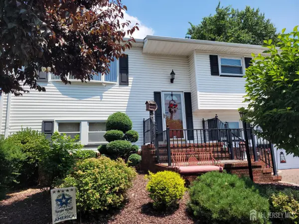 -62 Pinho Avenue, Carteret, NJ 07008