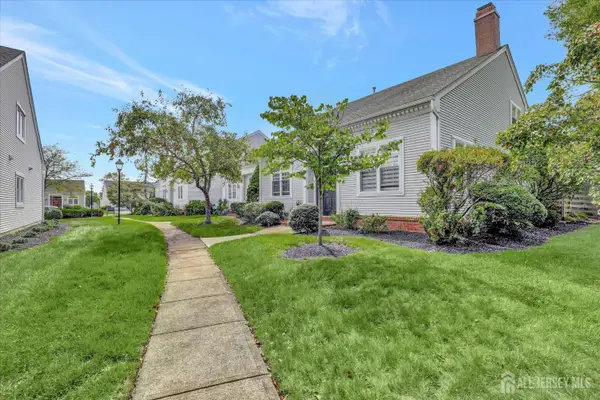 -75 Winthrop Road #D, Monroe, NJ 08831