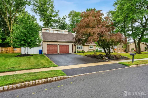 -23 Pittsburgh Avenue, Piscataway, NJ 08854