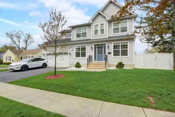 -23 Dalton Place, Edison, NJ 08817