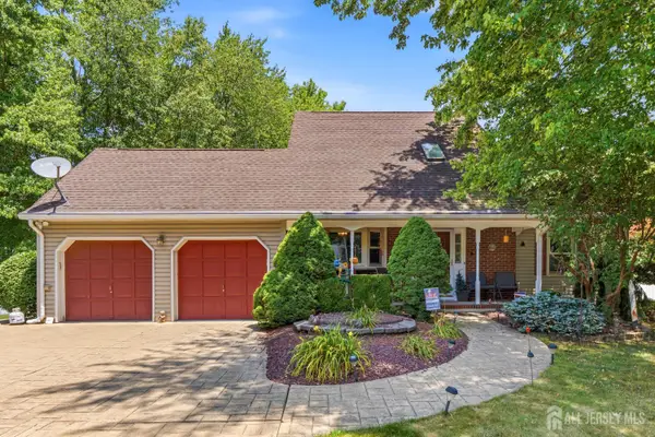 -9 Benjamin Court, Old Bridge, NJ 08857
