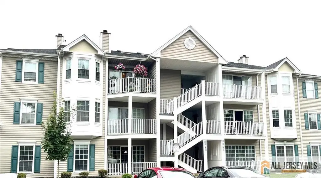 -341 Wimbeldon Court, North Brunswick, NJ 08902 - Image #1