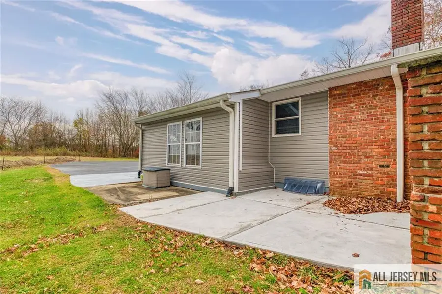 -131 Pergola Avenue, Monroe, NJ 08831 - Image #3