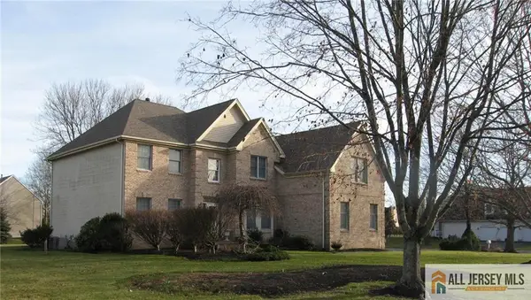 -2 Colonial Court, Plainsboro, NJ 08536