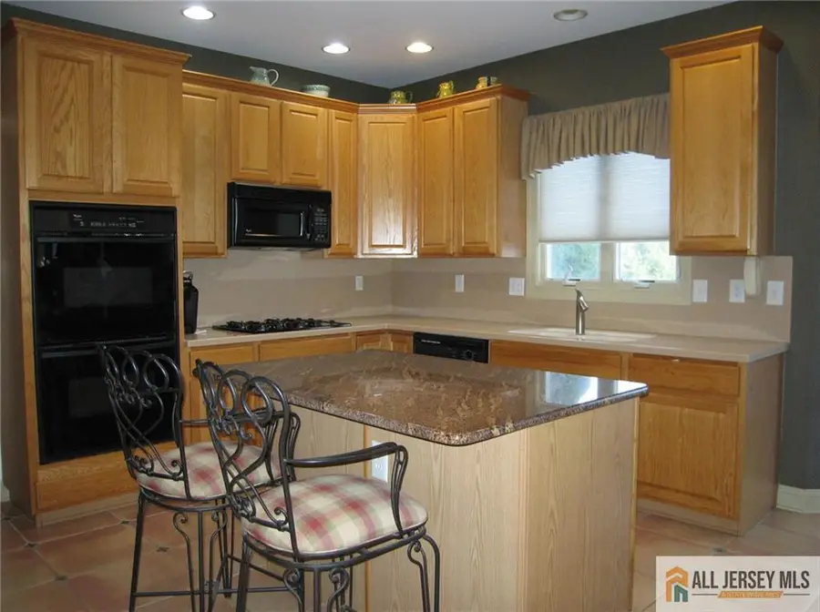 -2 Colonial Court, Plainsboro, NJ 08536 - Image #3