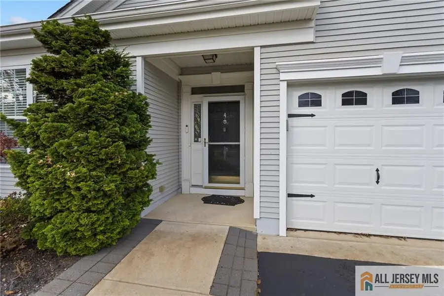 -4 Portchester Drive, Jackson, NJ 08527 - Image #3
