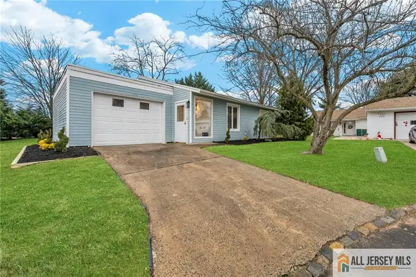 -113 Indigo Plaza #113A, Monroe, NJ 08831