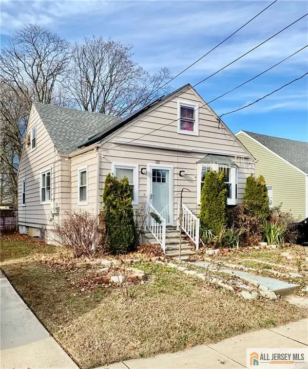 -22 Oakwood Place, North Brunswick, NJ 08902