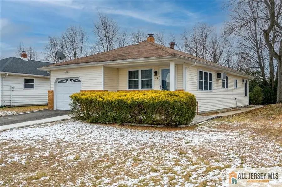 -321 Curacao Street, Toms River, NJ 08757 - Image #3