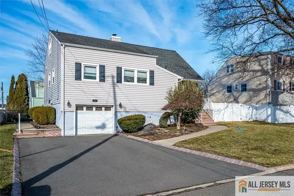 -31 Marie Road, Fords, NJ 08863