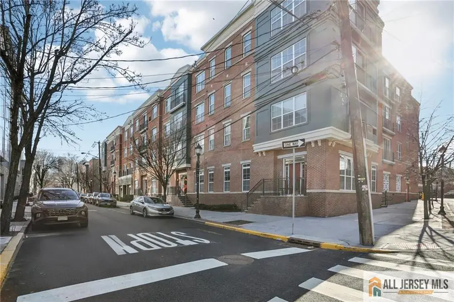 -443 2nd Street #309, Jersey City, NJ 07302 - Image #2