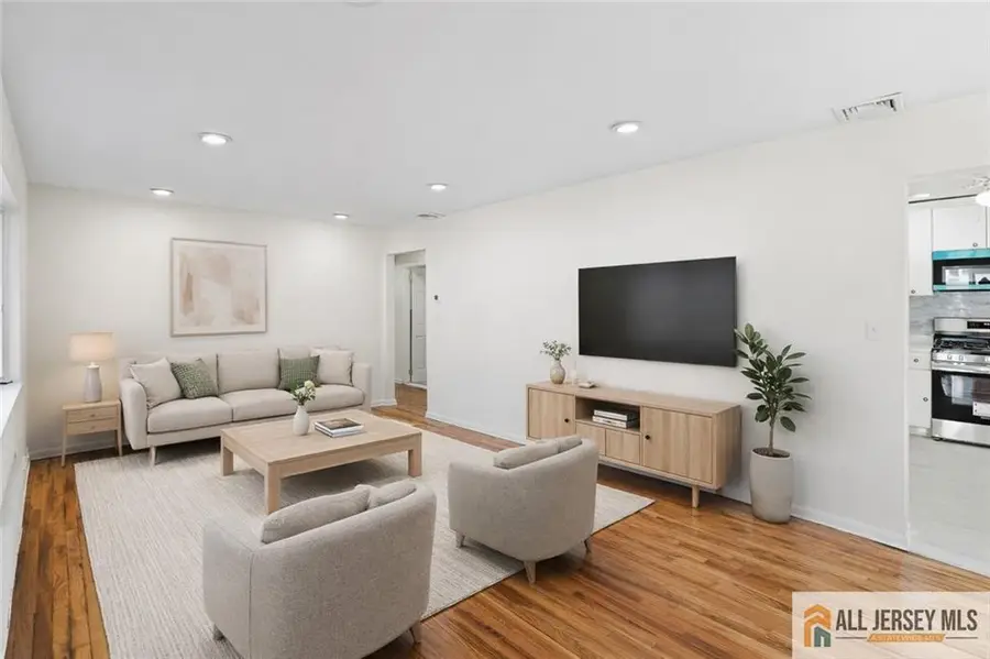 -27 Eagle Street, Iselin, NJ 08830 - Image #2