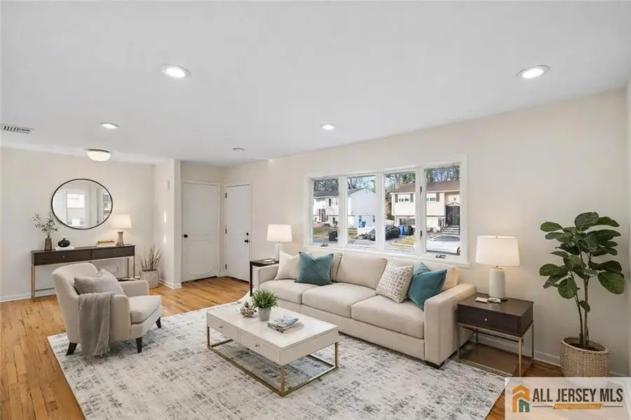 -27 Eagle Street, Iselin, NJ 08830 - Image #3