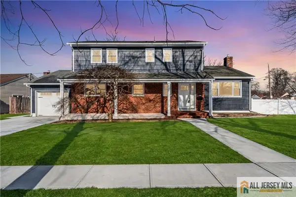 -27 Sheppard Place, Edison, NJ 08817