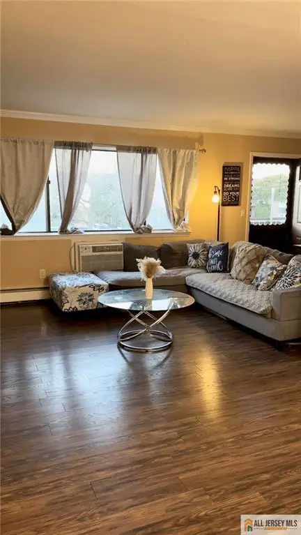 -834 Cricket Lane, Woodbridge, NJ 07095 - #3