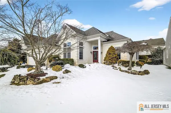 -18 Hogan Way, Monroe, NJ 08831